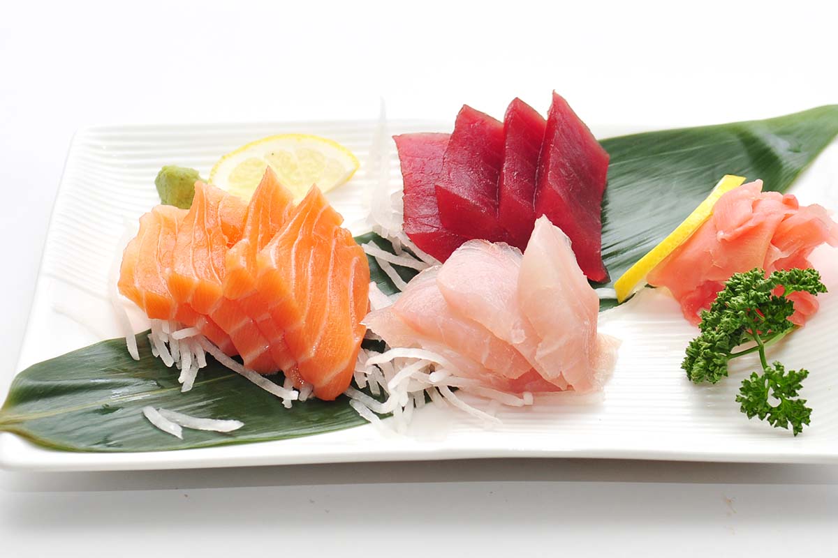 MU2A.12 sashimi assortiment